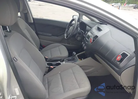 2016 Kia Forte Lx z USA, uszkodzony, nr VIN KNAFK4A65G5524978